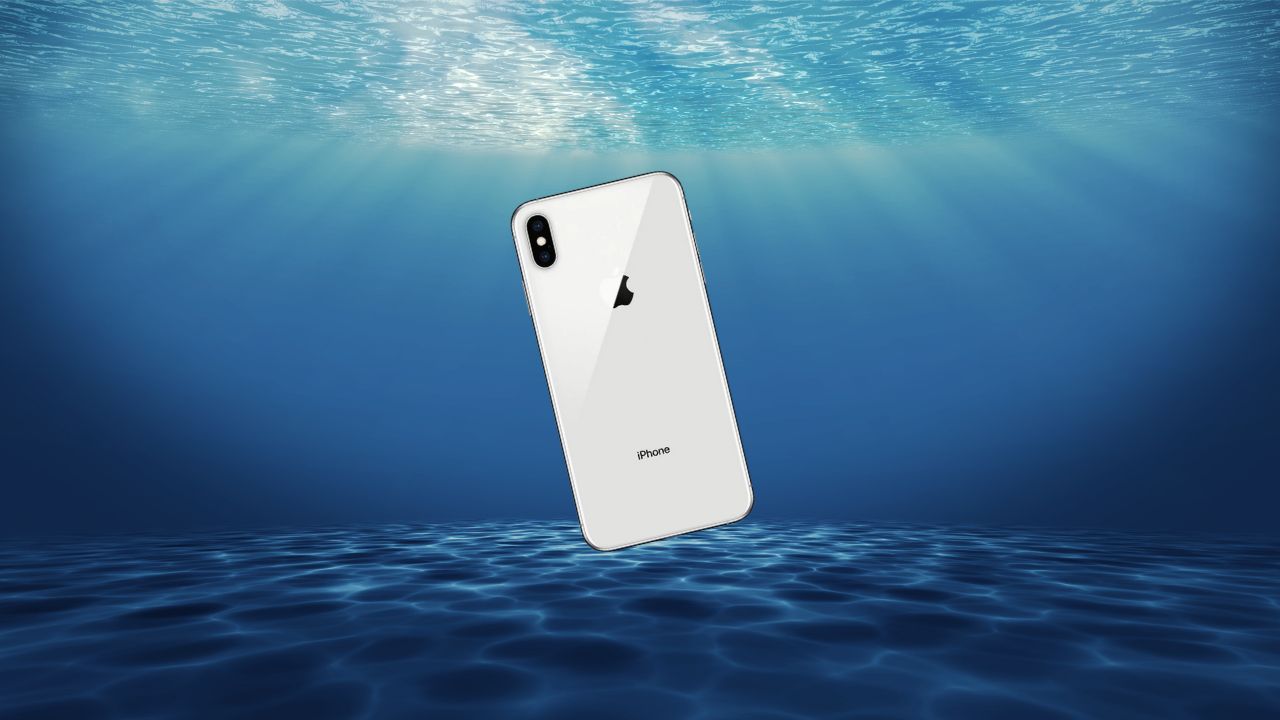 What to Do If Your Phone Falls in Water? Quick Rescue Guide
